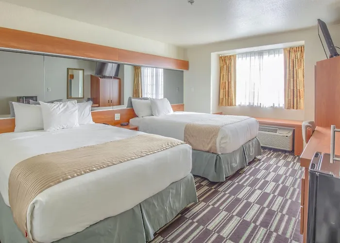 Hotel Microtel & By Wyndham