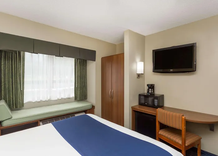 Microtel & By Wyndham Gulf Shores