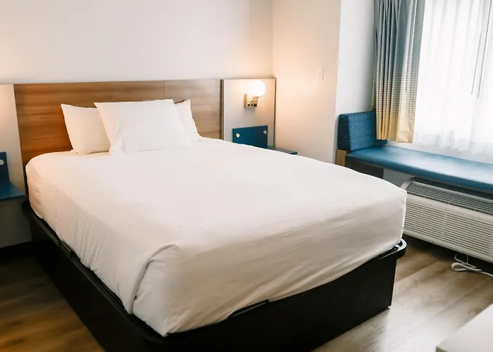 Hotel Microtel & By Wyndham Gulf Shores