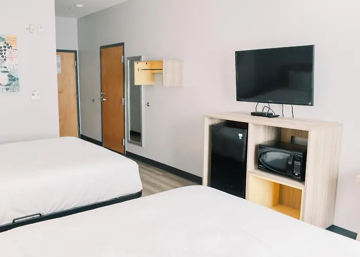 Hotel Microtel & By Wyndham 3*