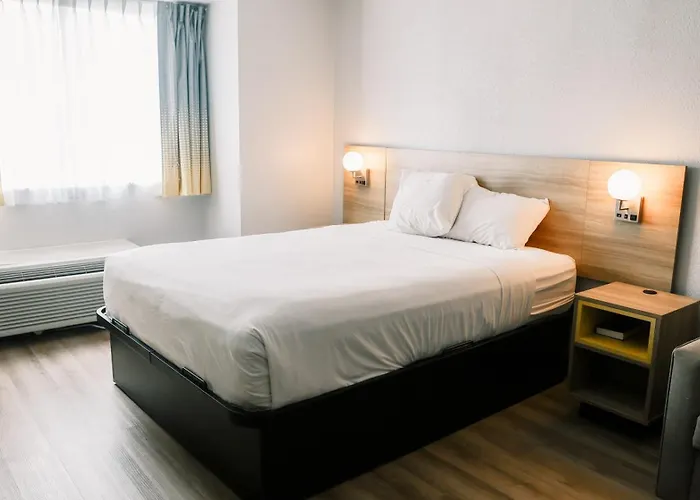 Hotel Microtel & By Wyndham Gulf Shores