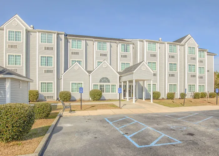 Hotel Microtel & By Wyndham