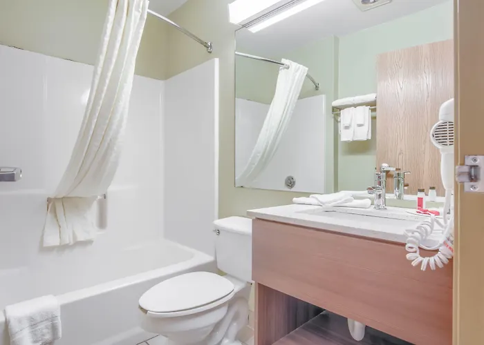 Microtel & By Wyndham Hotel Gulf Shores