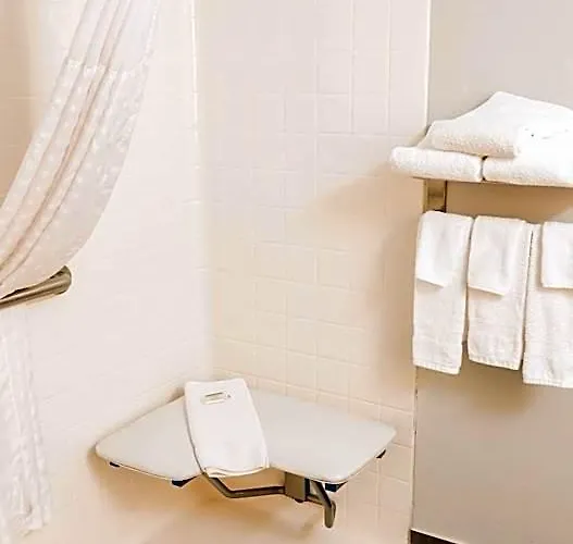 Hotel Microtel & By Wyndham 3*