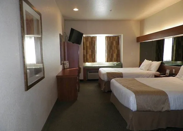 Microtel & By Wyndham 3*